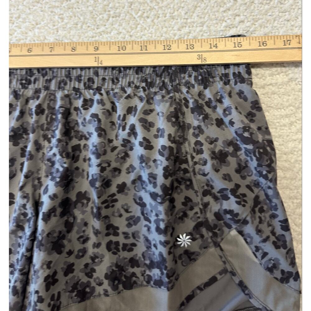 Athleta Womens Printed Mesh Racer Run Shorts Medium - Picture 3 of 9
